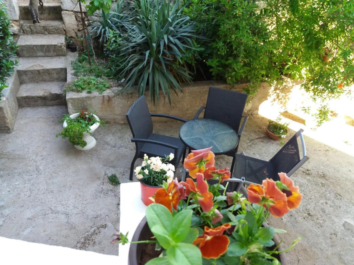 Apartman Sunce Raslina Exterior foto